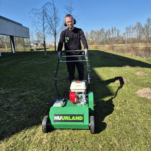 Scarificateur/aérateur de gazon essence