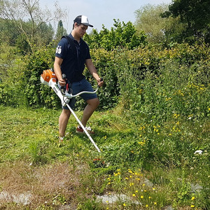 Débroussailleuse portative avec LAME 2D