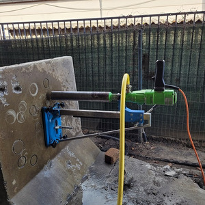 Diamantkernboormachine op statief