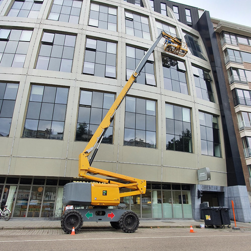 Kniktelescoop zelfrijdend 20m x4x foto 03