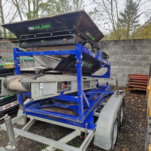 Mini-cribleuse mobile sur remorque 01