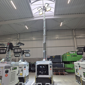 Mât d'éclairage cubique LED