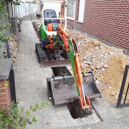 Dreigend Smeltend inkt Minigraver op rupsen 1ton huren bij Huurland