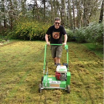 Étape 2: scarifier ou aérer Étape 2: scarifier ou aérer