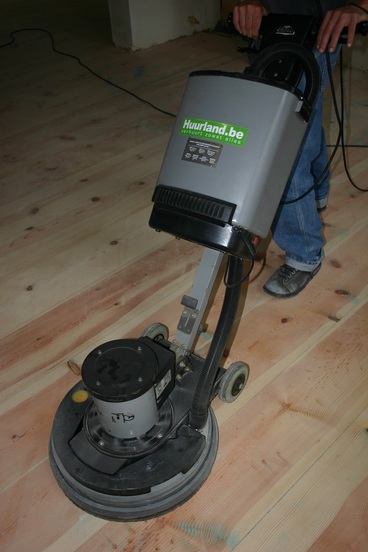 stap 2: de afwerking met de éénschijfsmachine stap 2: de afwerking met de éénschijfsmachine